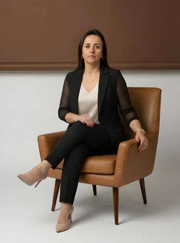 Gisele Salguette no escritório